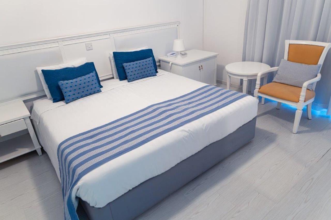 Nereus Hotel 파포스 외부 사진