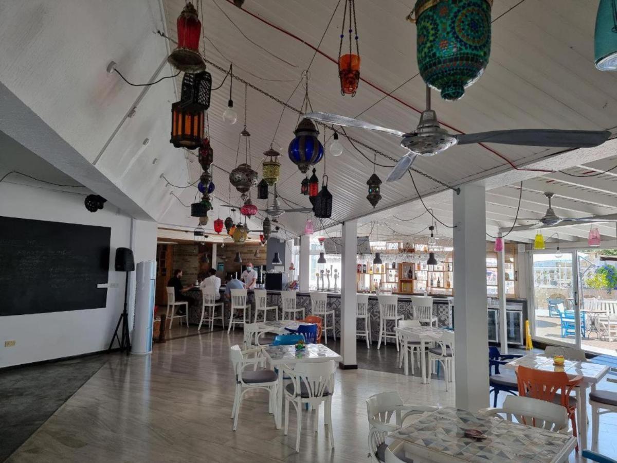Nereus Hotel 파포스 외부 사진