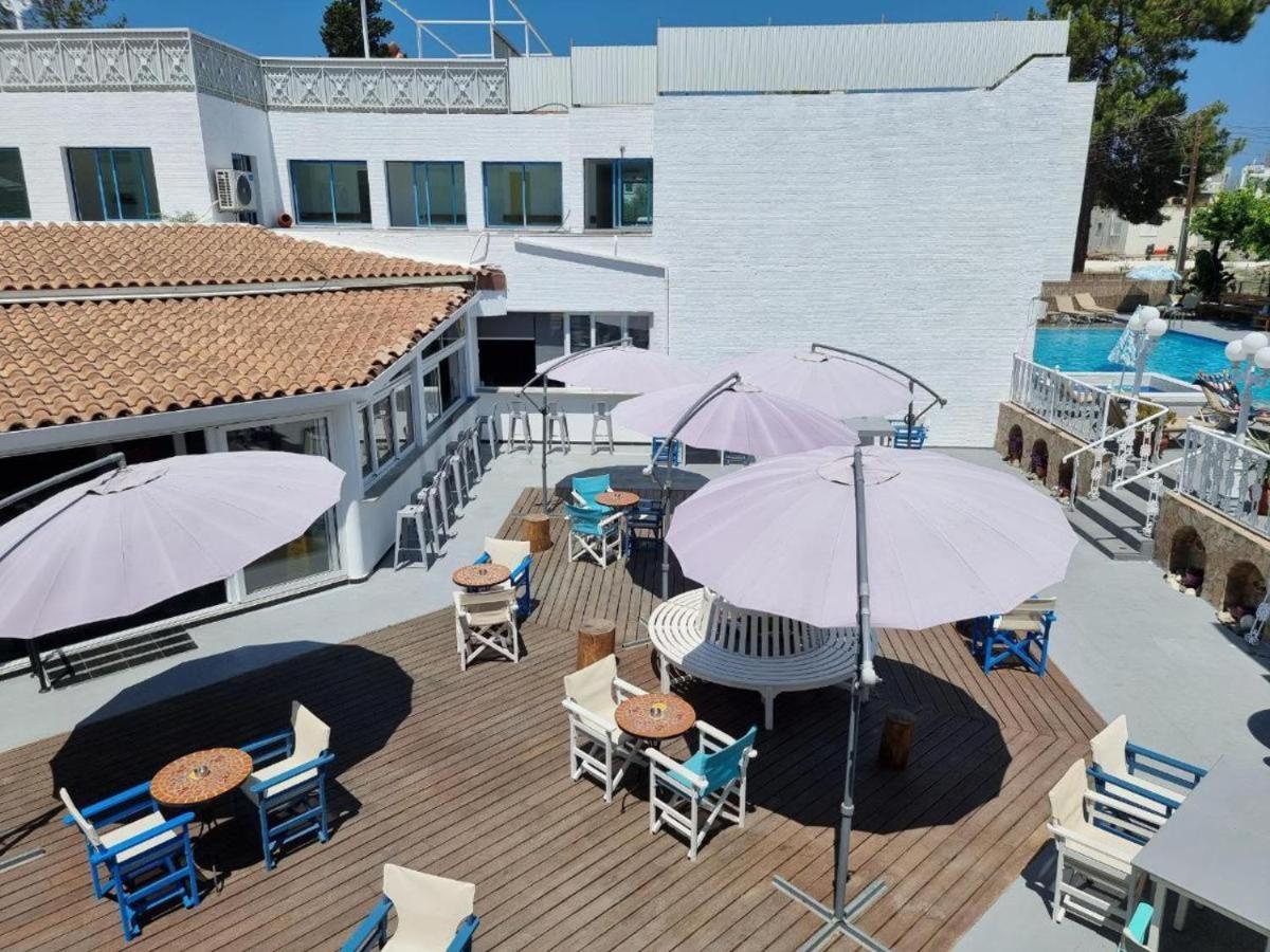 Nereus Hotel 파포스 외부 사진