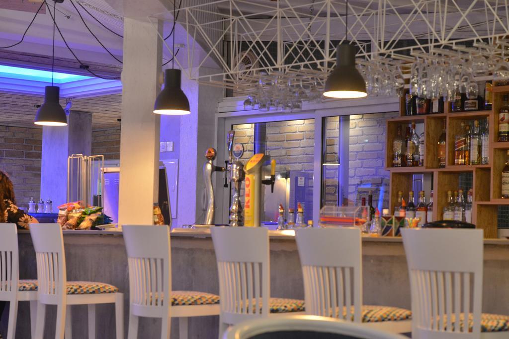 Nereus Hotel 파포스 외부 사진