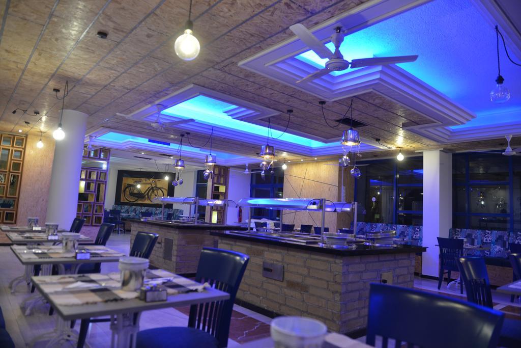 Nereus Hotel 파포스 외부 사진